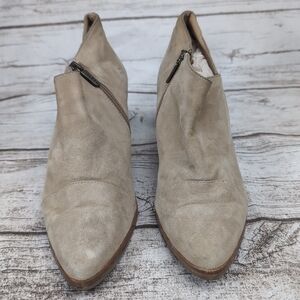 Italeau Light Tan Cream Suede Block Heel Shoes Women Size 38